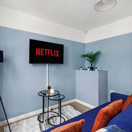 Stylish Sleek Abode - Sleeps 6 Апартаменти *