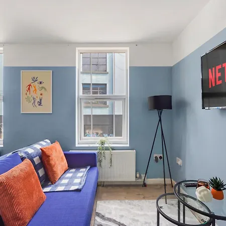 Apartman Stylish Sleek Abode - Sleeps 6