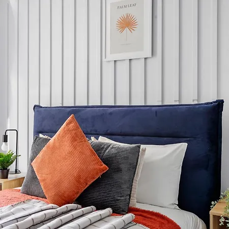 Stylish Sleek Abode - Sleeps 6 Апартаменти *